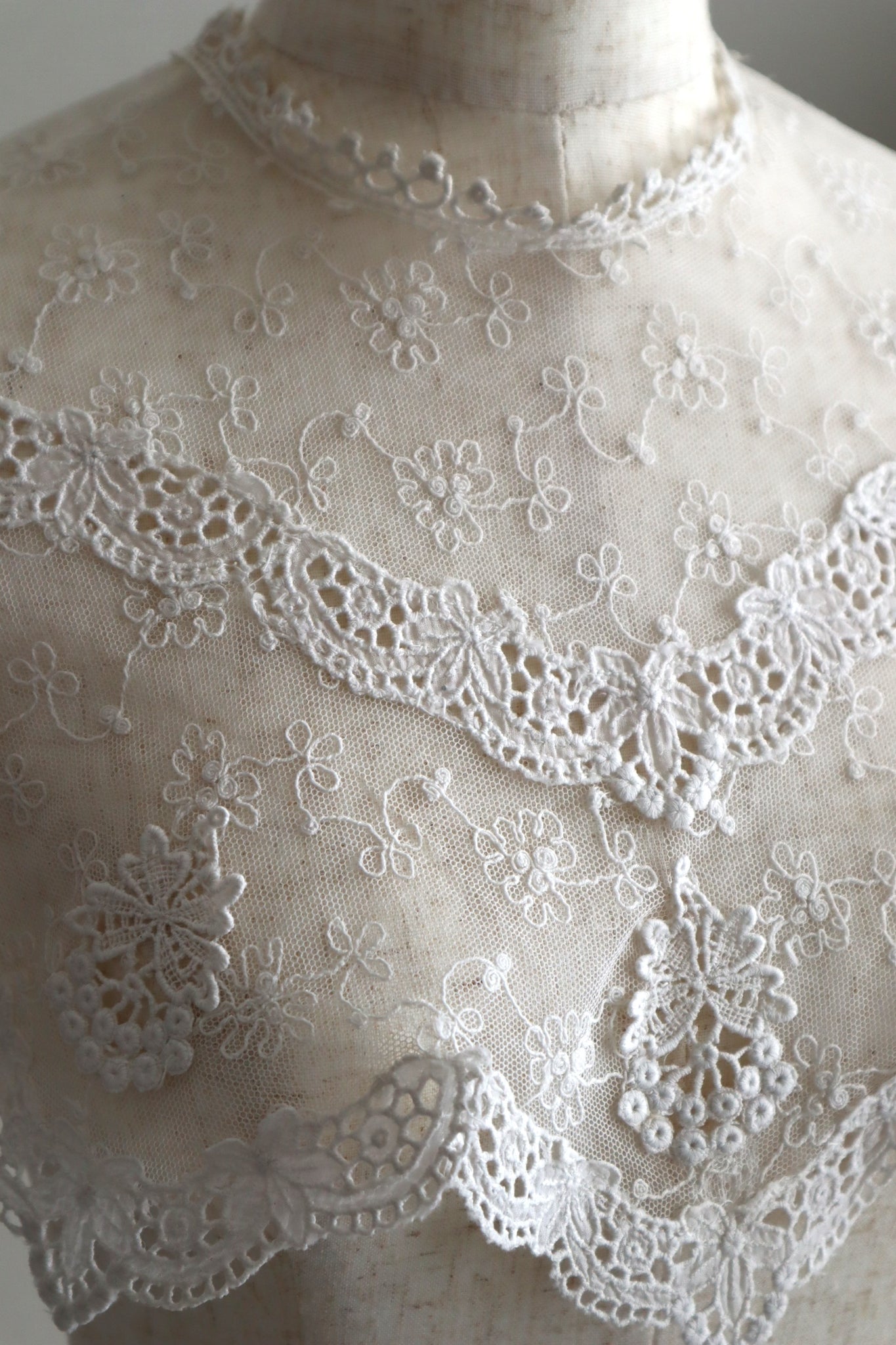 1910s–1920s Embroidered Tulle Lace Collar