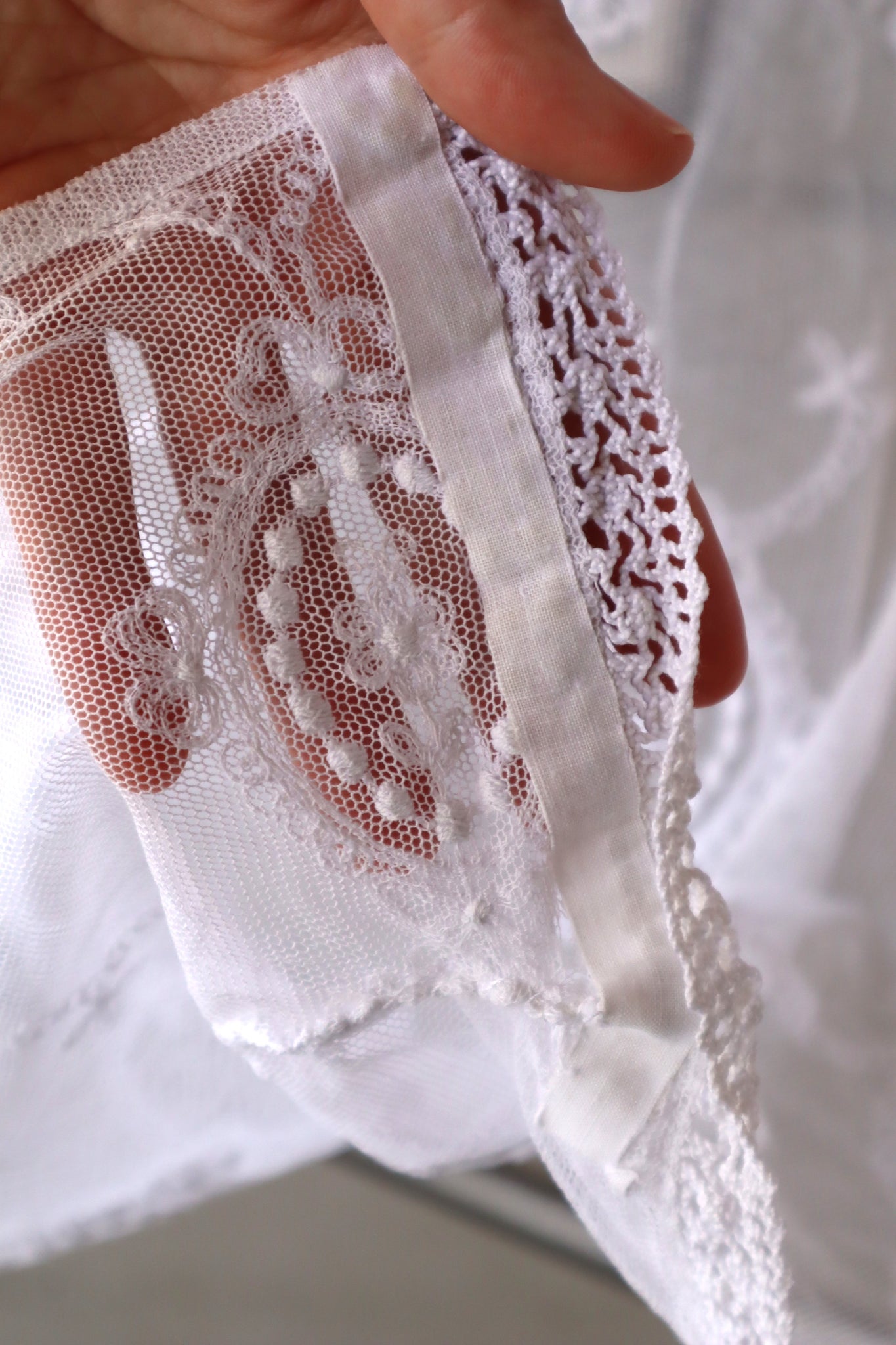 1910s French Tulle Lace Bed Cover