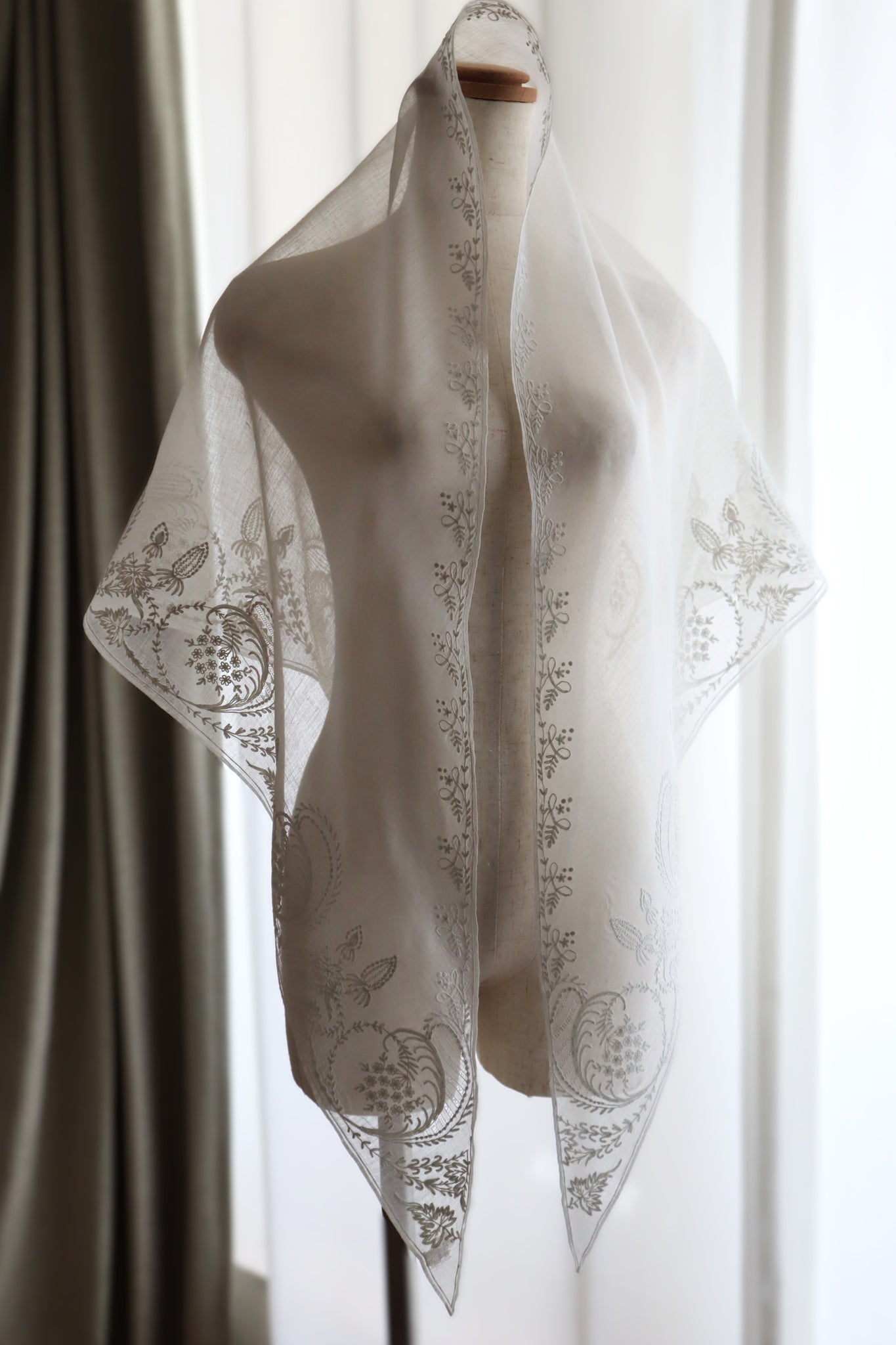 19th Tambour Embroidery Muslin Fitchu