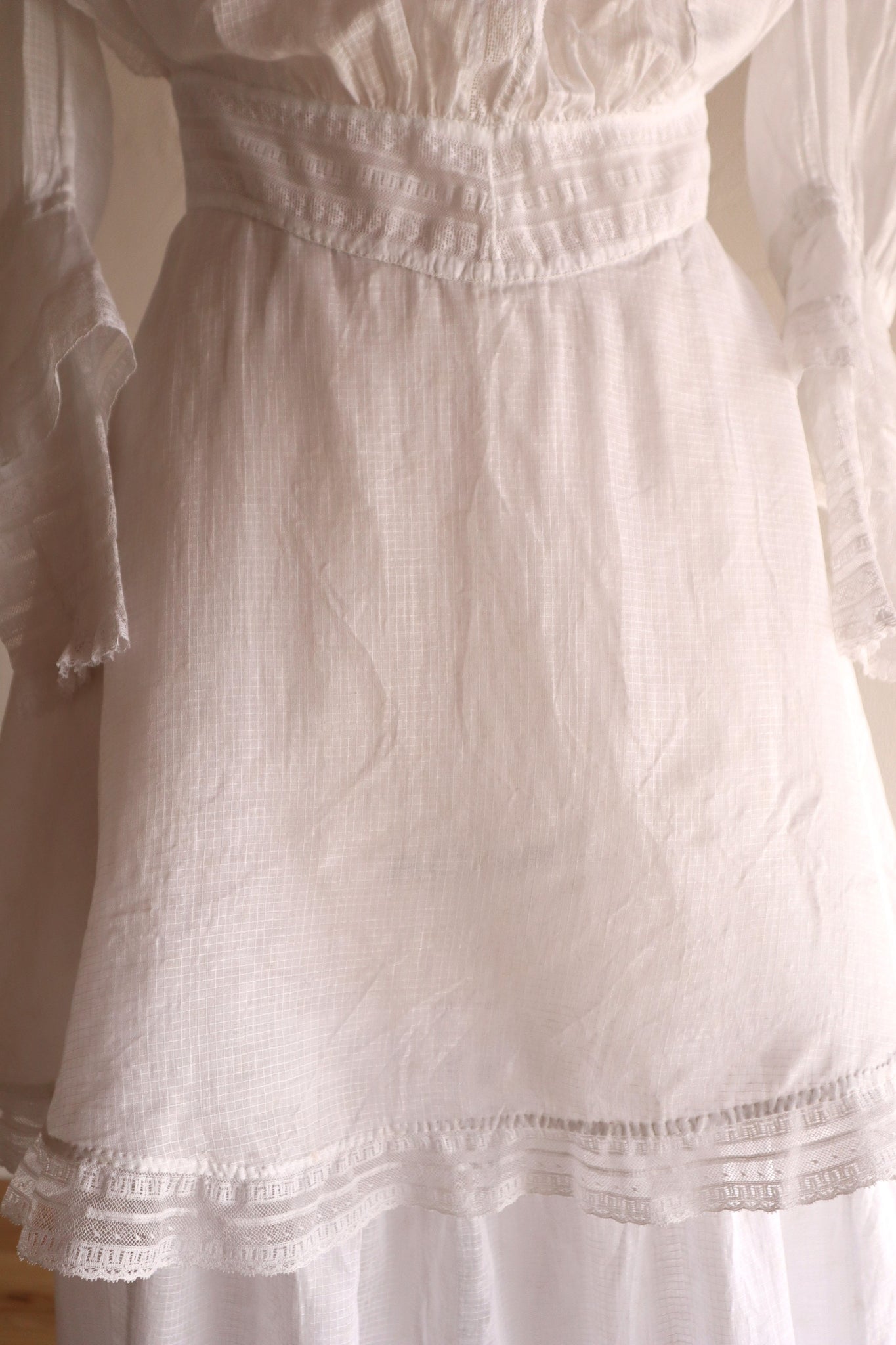 1900s Edwardian Pigeon Breast Cotton Day Dress