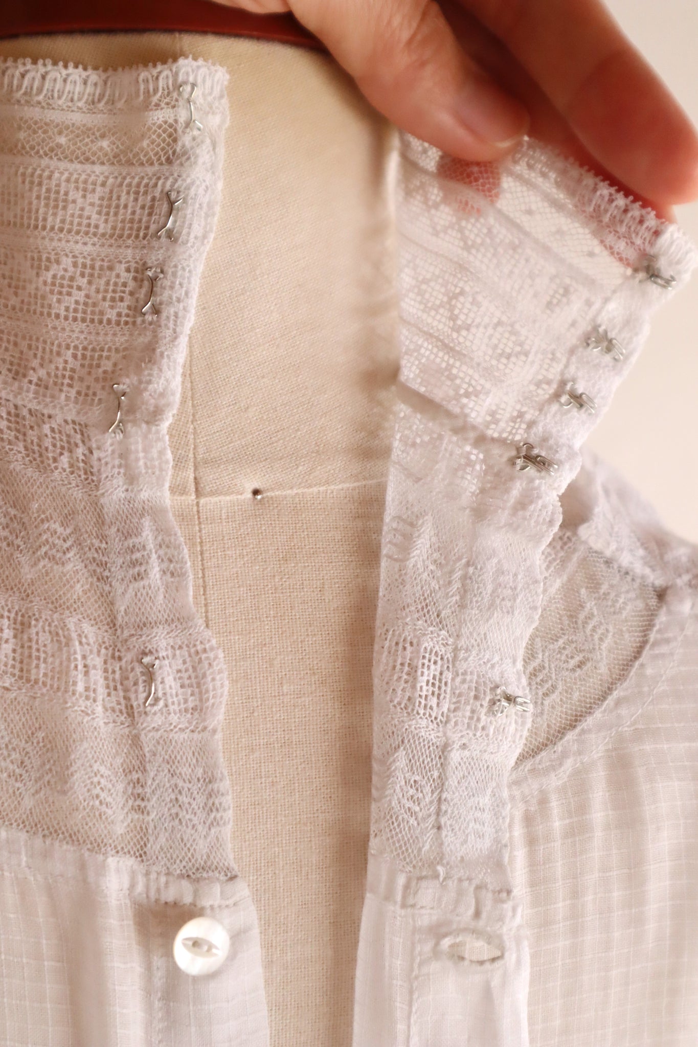 1900s Edwardian Pigeon Breast Cotton Day Dress