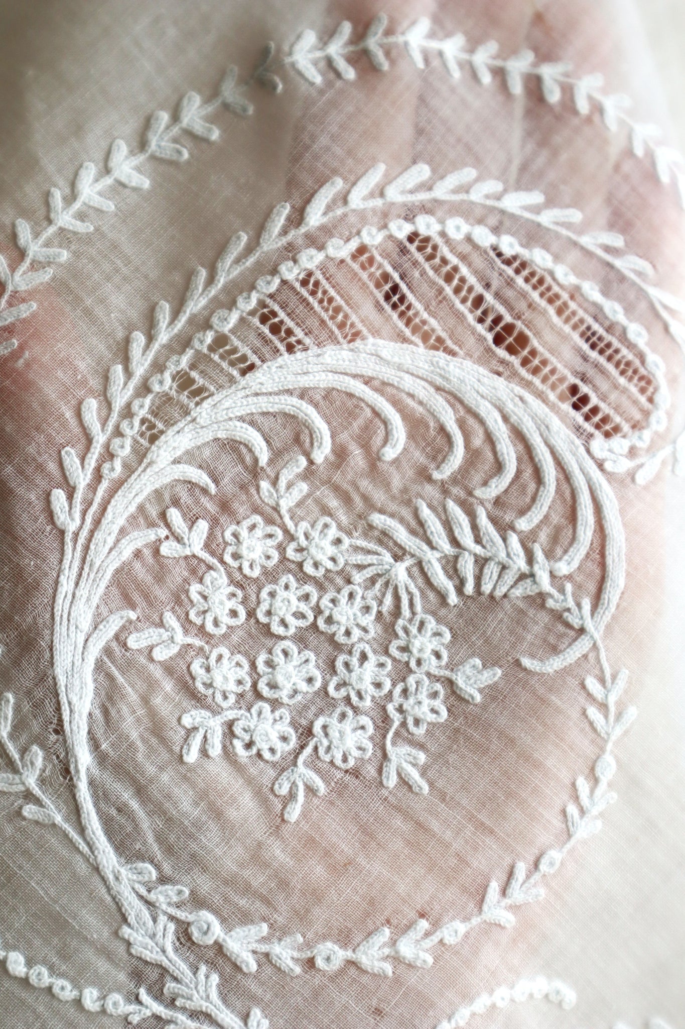 19th Tambour Embroidery Muslin Fitchu