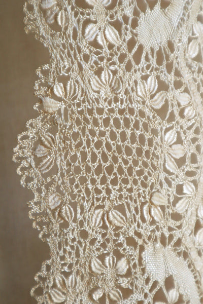 1900s Silk Maltese Lace Shawl