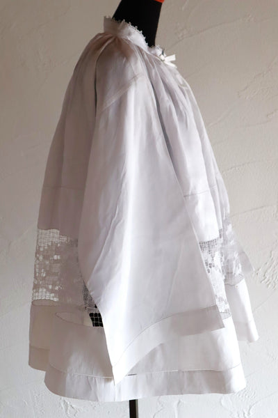 1900s French Handworked Filet Lace Church Cotta