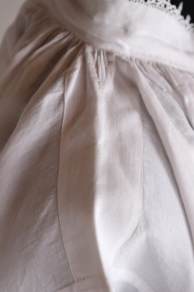1900s French Handworked Filet Lace Church Cotta