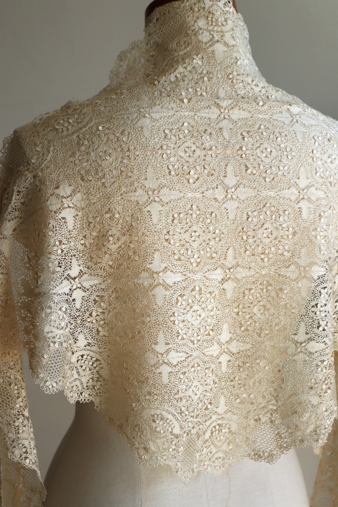 1900s Silk Maltese Lace Shawl