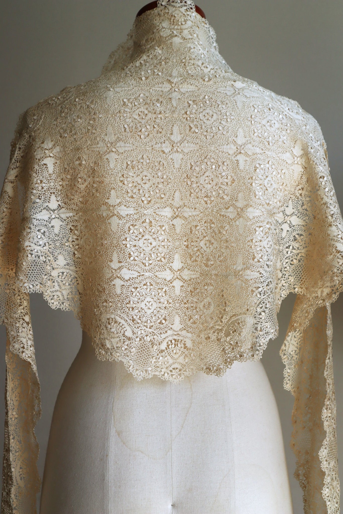 1900s Silk Maltese Lace Shawl