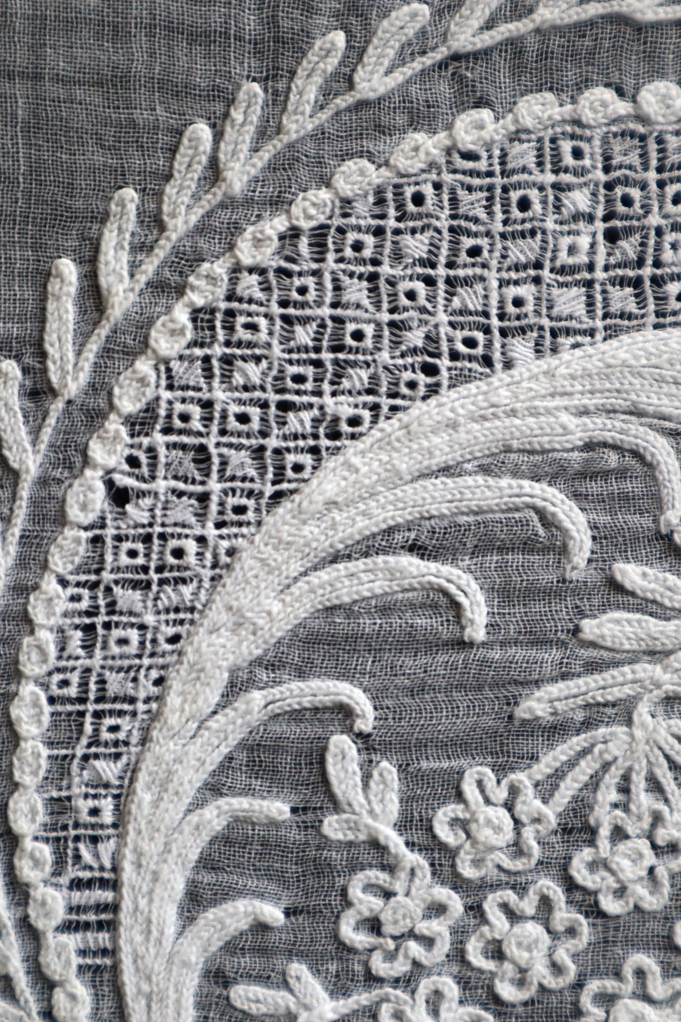19th Tambour Embroidery Muslin Fitchu