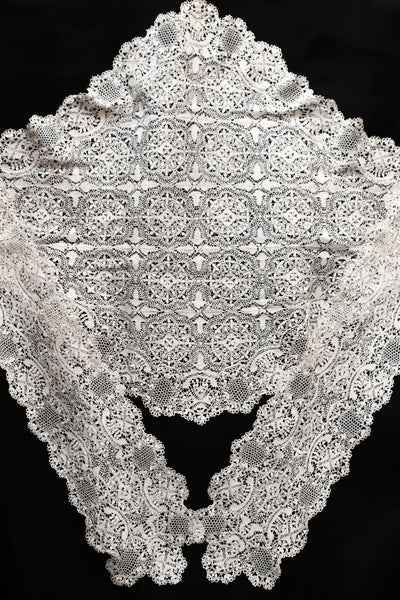 1900s Silk Maltese Lace Shawl