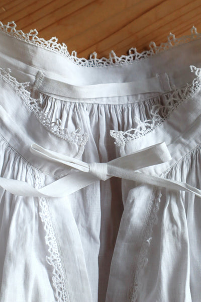 1900s French Handworked Filet Lace Church Cotta