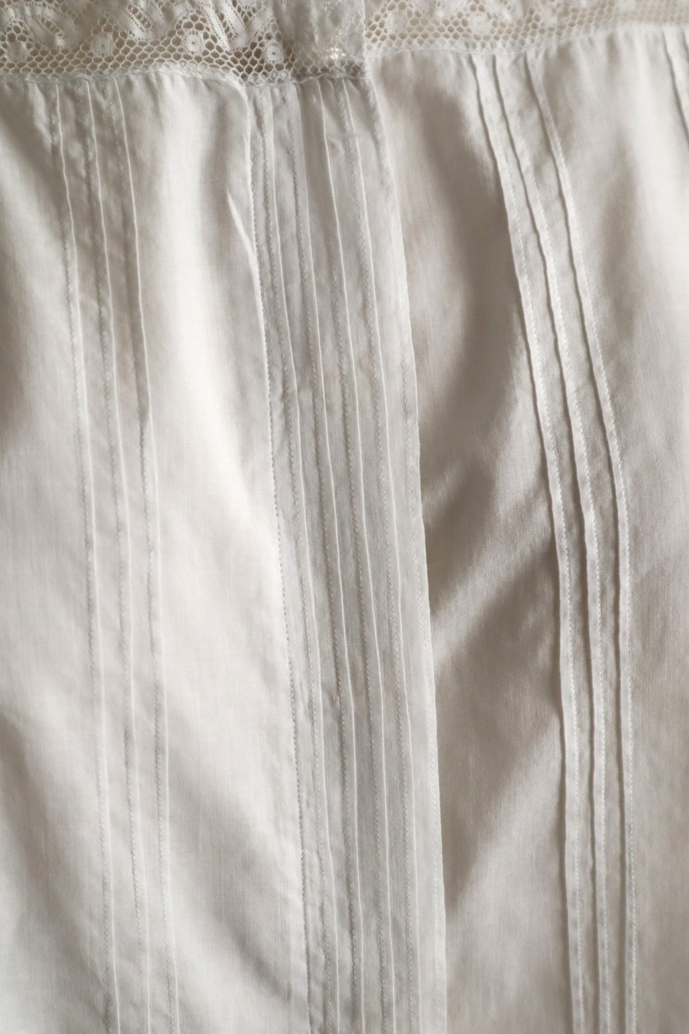 1930s French Cotton Blouse with Valenciennes Lace