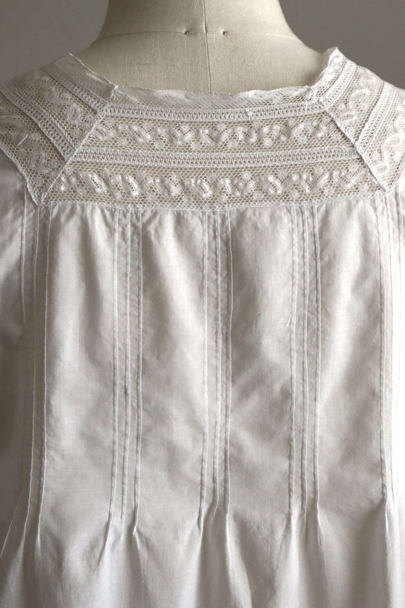 1930s French Cotton Blouse with Valenciennes Lace