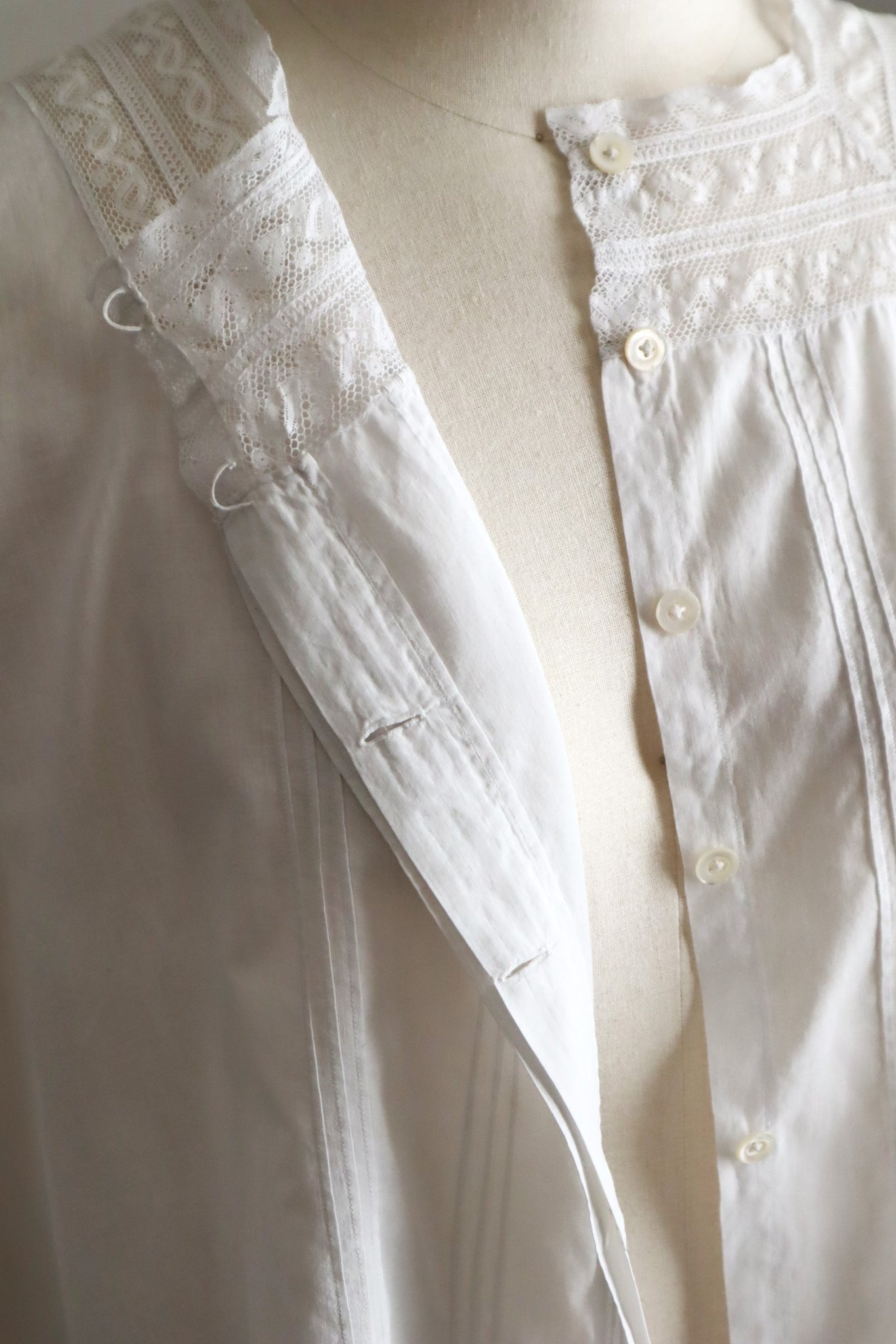 1930s French Cotton Blouse with Valenciennes Lace