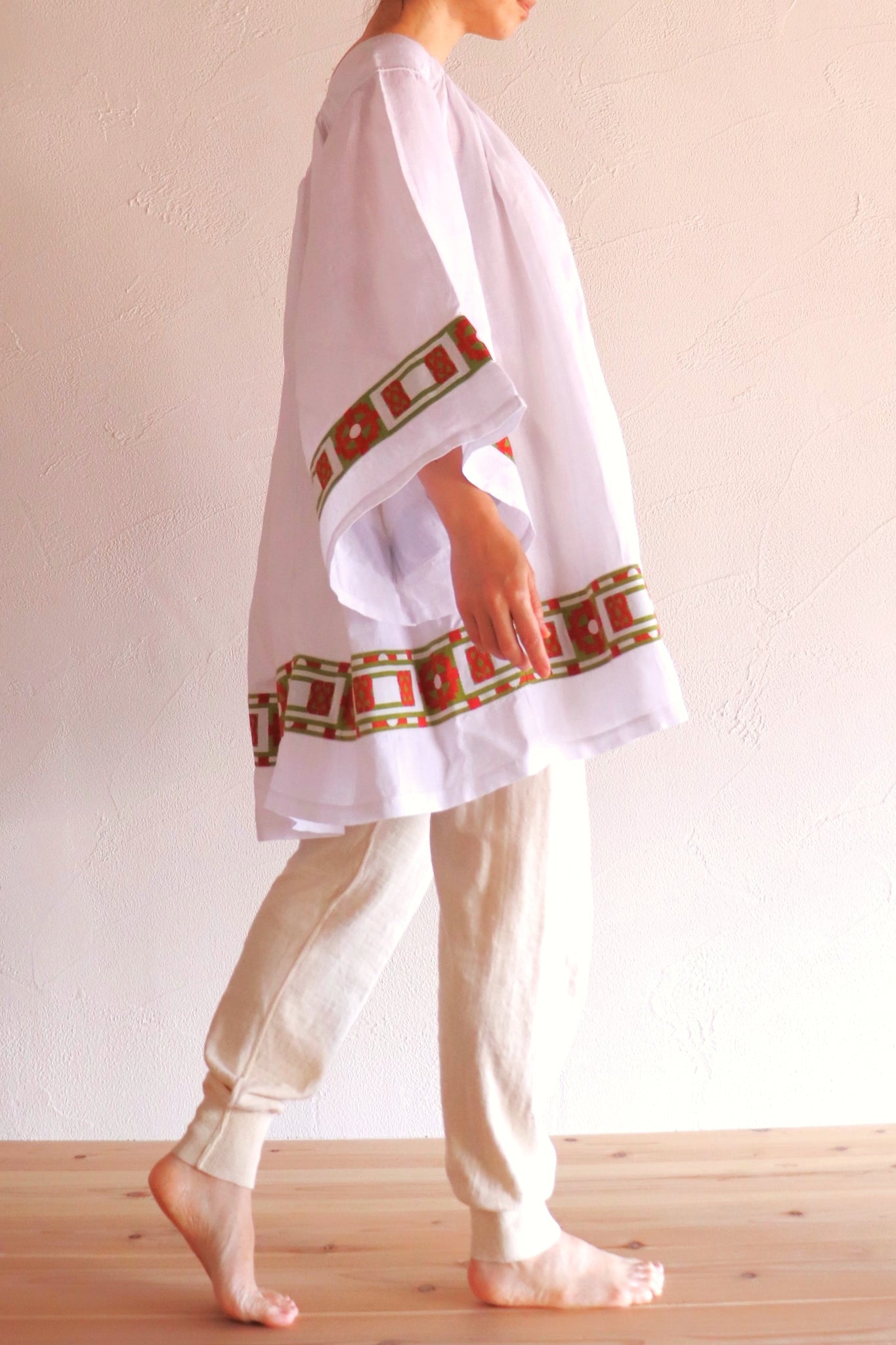 1950s White Linen Church Smock