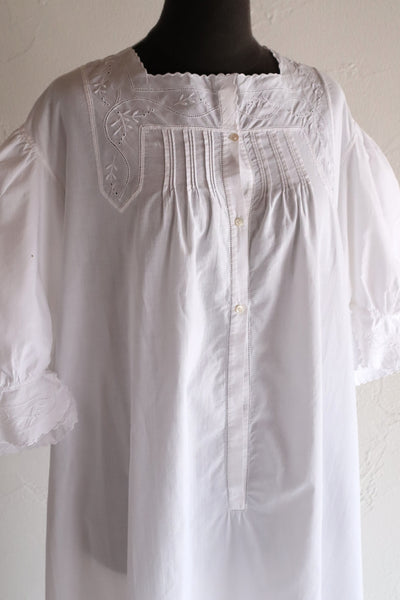 1900s French Hand-Sewn White Cotton Dress