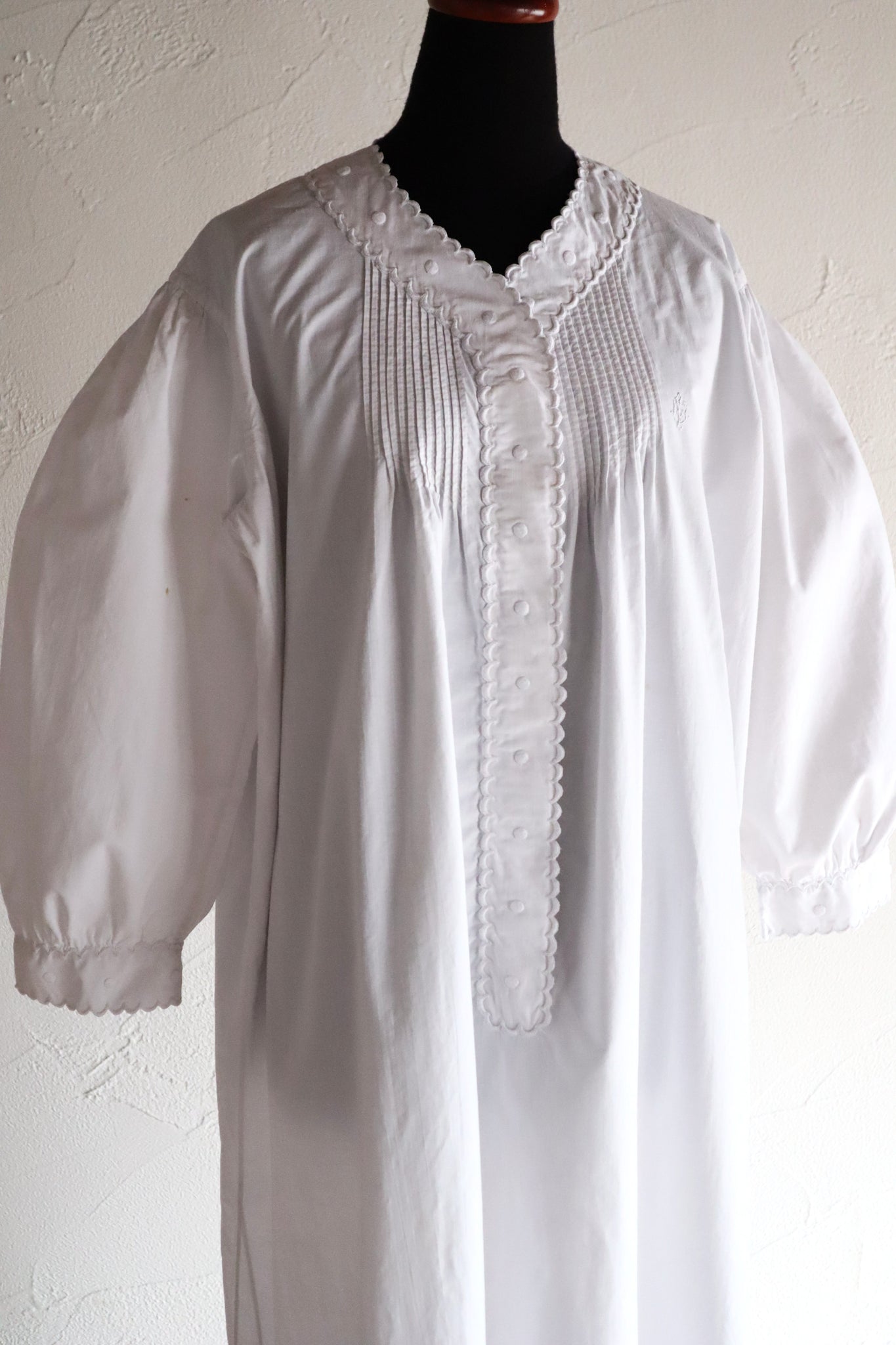 1900s French Hand-Sewn White Cotton Monogrammed Day Dress