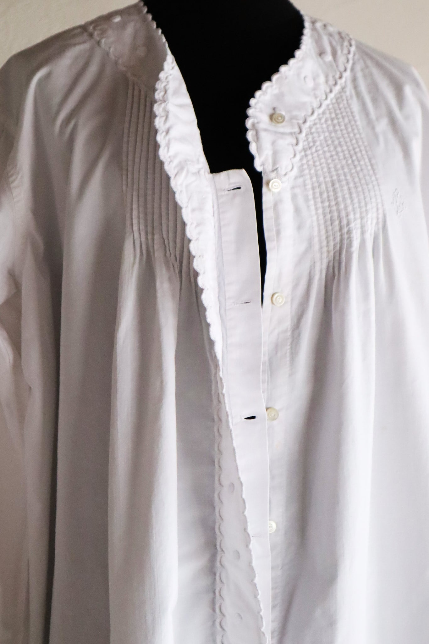 1900s French Hand-Sewn White Cotton Monogrammed Day Dress