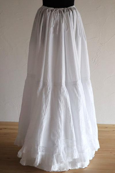 1900s French Valenciennes Lace Layered Cotton Petticoat Skirt