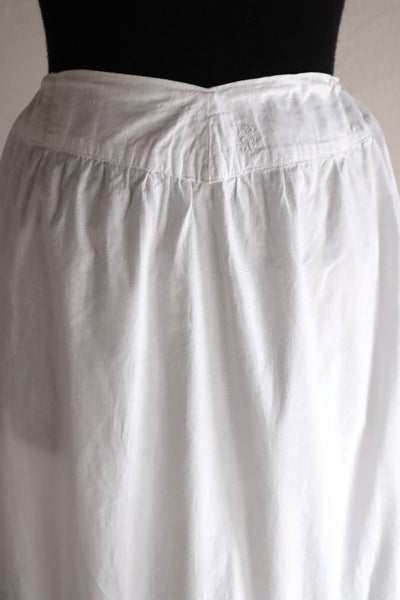 1900s French Valenciennes Lace Layered Cotton Petticoat Skirt