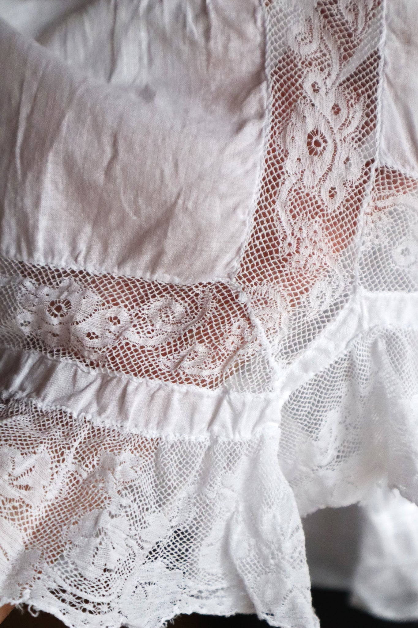 1900s French Valenciennes Lace Layered Cotton Petticoat Skirt