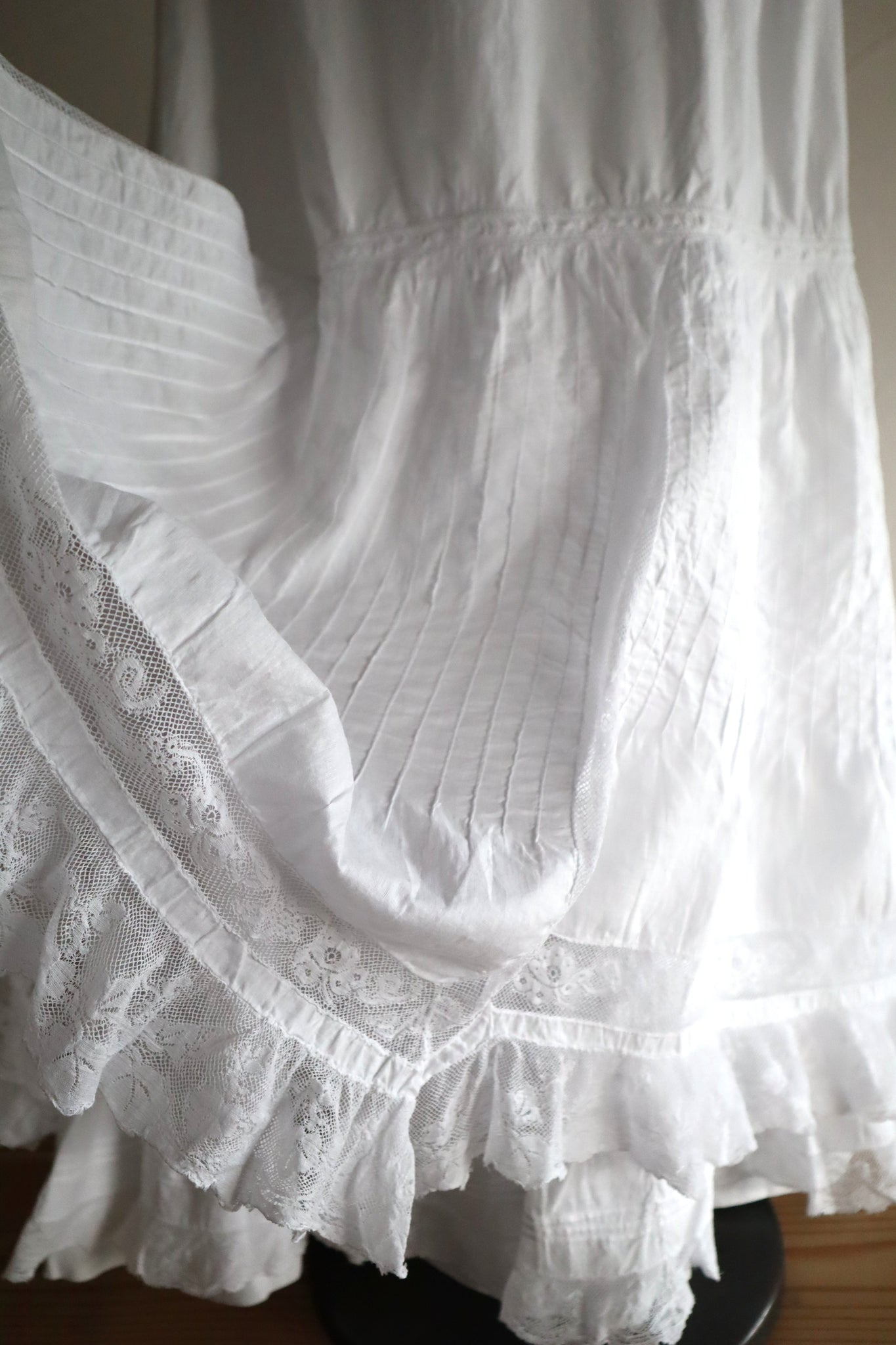 1900s French Valenciennes Lace Layered Cotton Petticoat Skirt