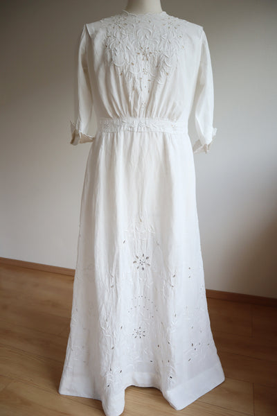 1900s Hand Embroidered White Linen Dress M