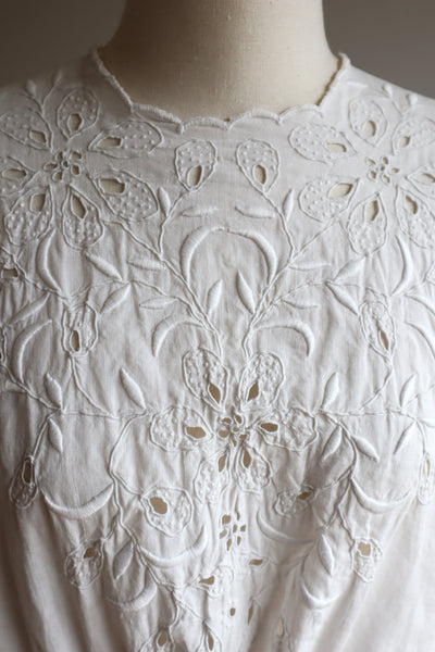 1900s Hand Embroidered White Linen Dress M