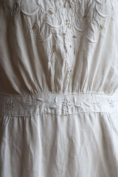 1900s Hand Embroidered White Linen Dress M