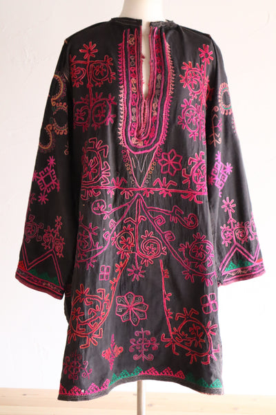 1930s Kohistani Hand Embroidered Tribal Tunic with Magenta Silk Stitching