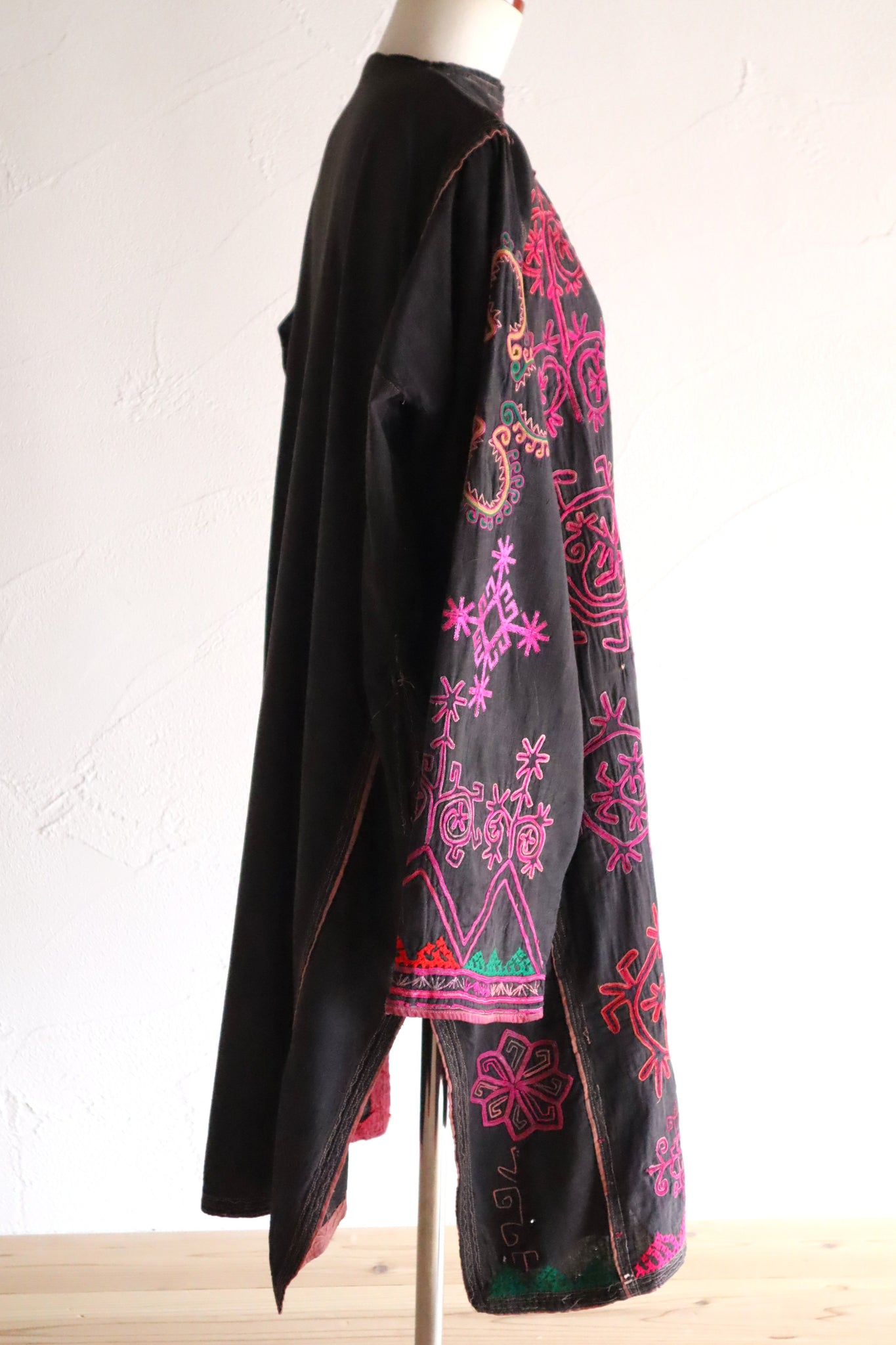 1930s Kohistani Hand Embroidered Tribal Tunic with Magenta Silk Stitching
