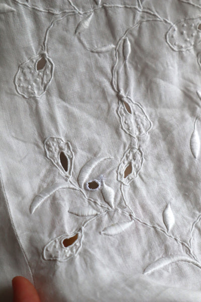 1900s Hand Embroidered White Linen Dress M