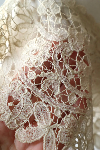 19th Brussels Duchesse Bobbin Lace Collar