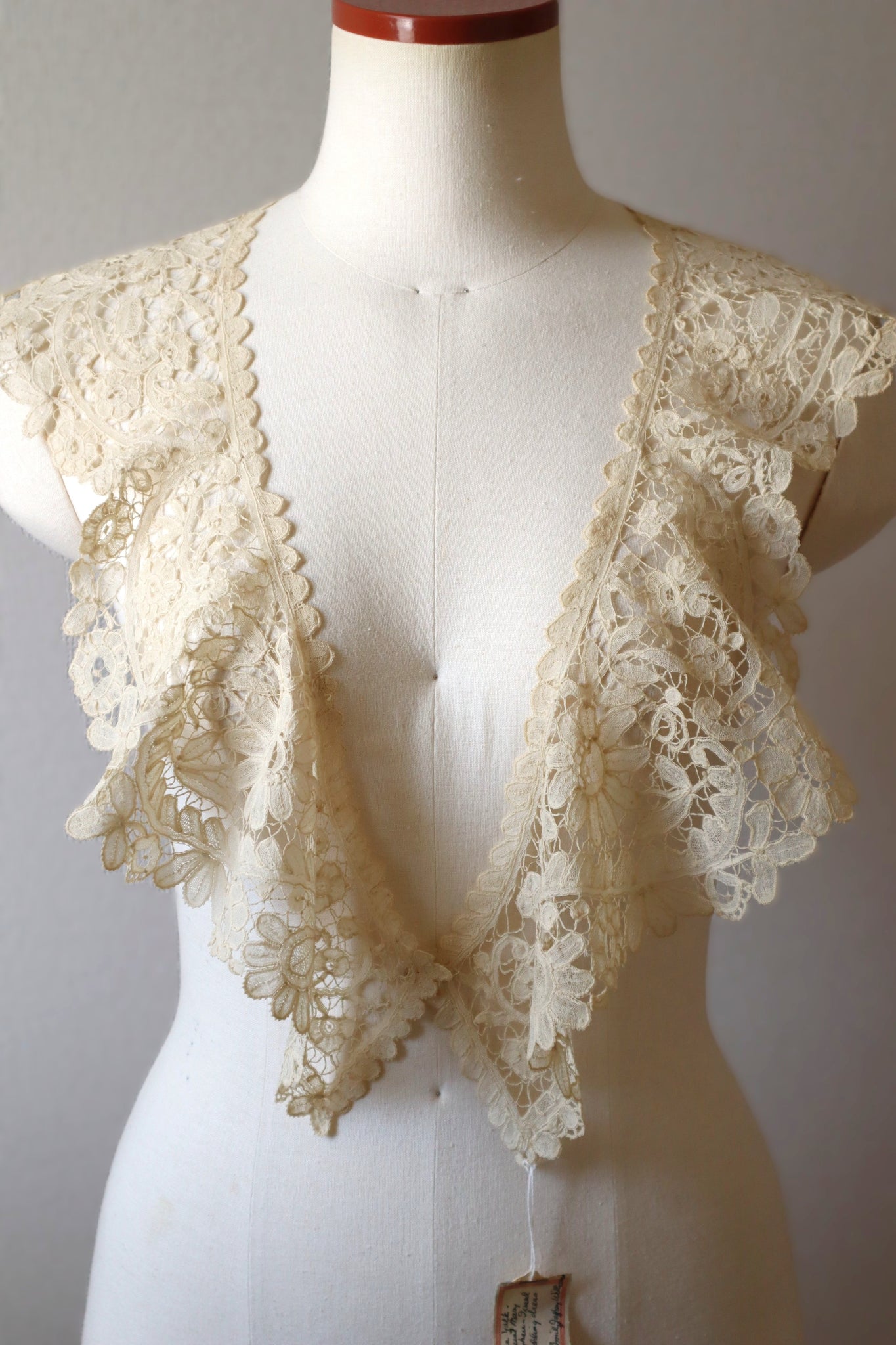 19th Brussels Duchesse Bobbin Lace Collar