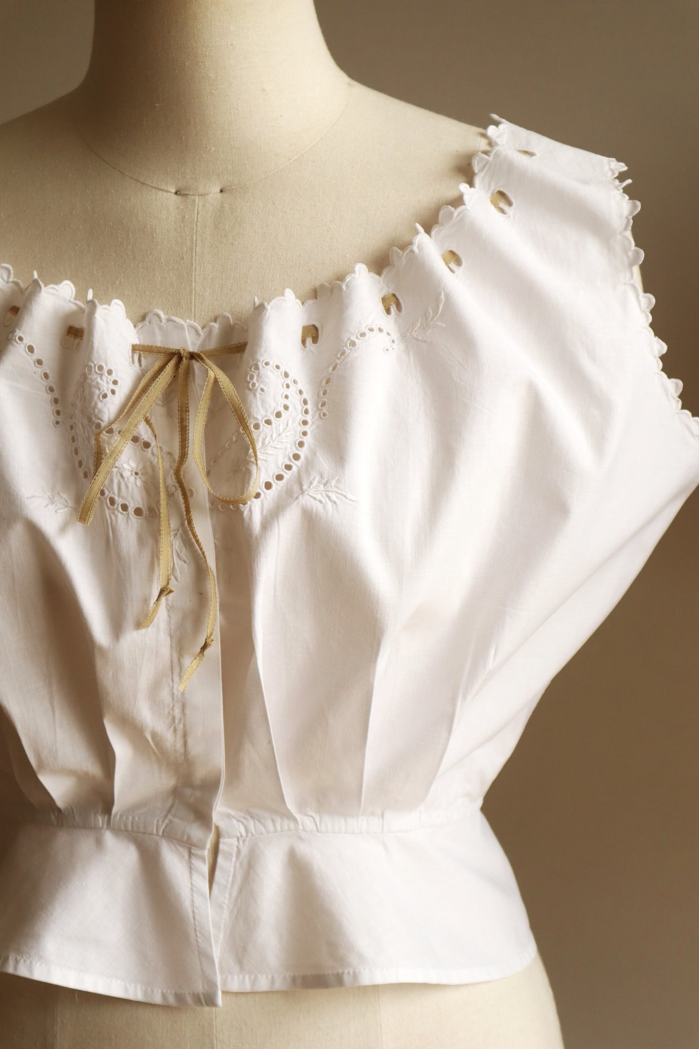 1910s Scalloped Embroidered Hand Sewn Corset Cover