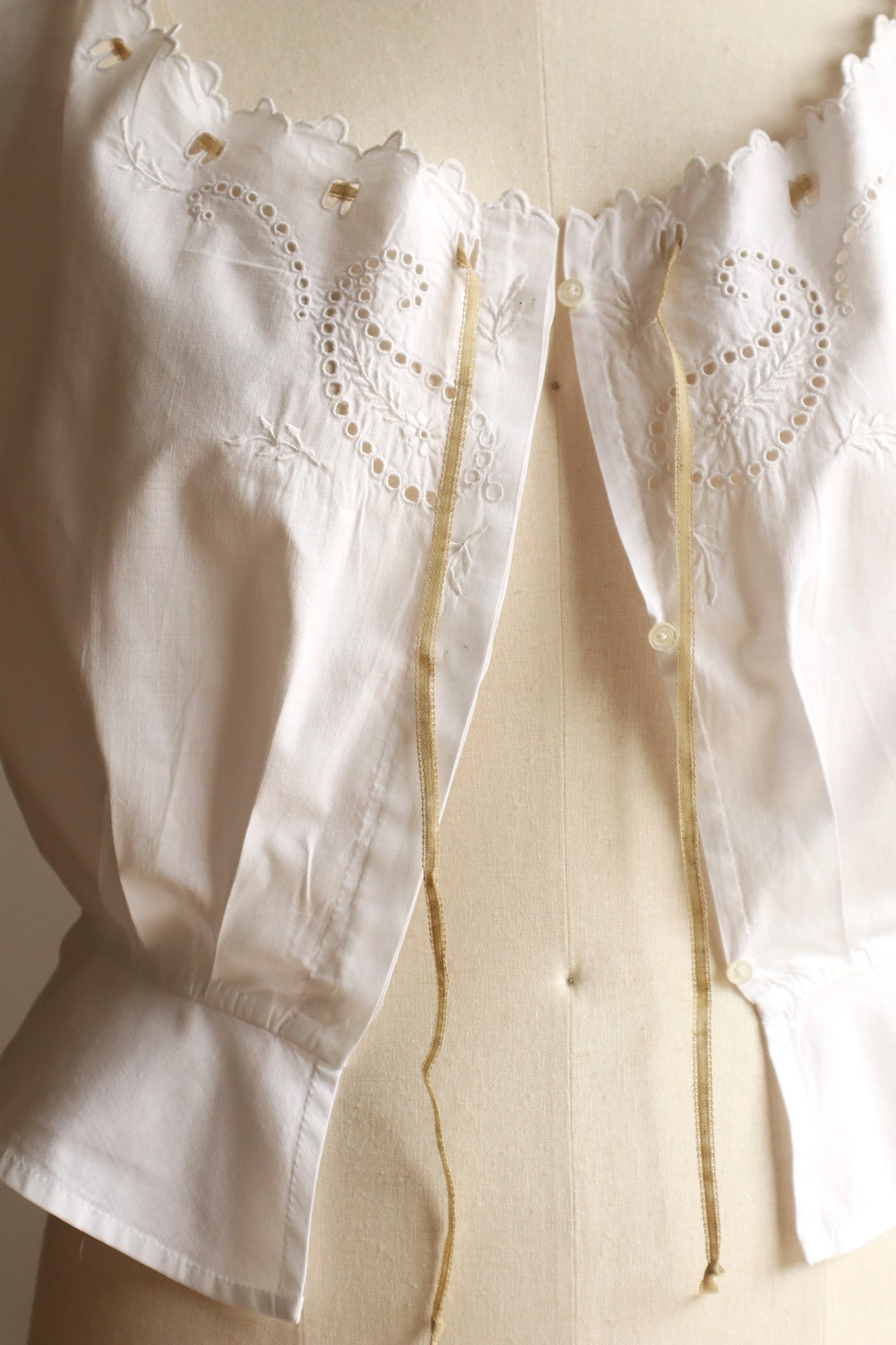 1910s Scalloped Embroidered Hand Sewn Corset Cover