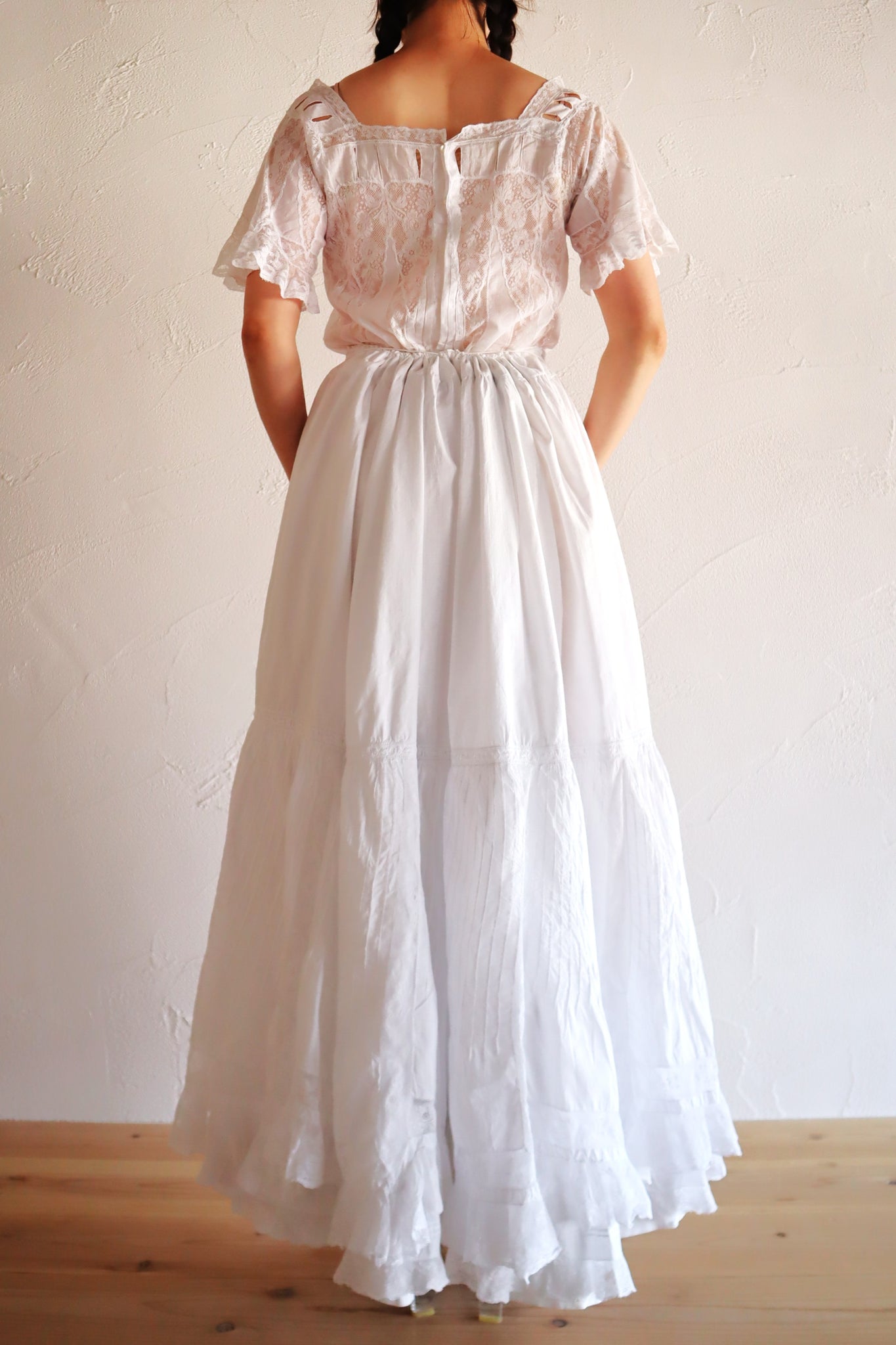 1900s French Valenciennes Lace Layered Cotton Petticoat Skirt