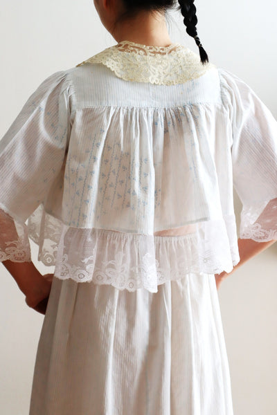 1890s Belgian Continuous Bobbin Lace Collar