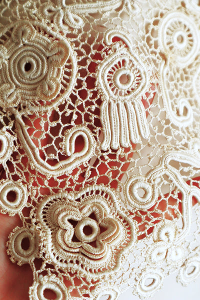 1930s Irish Crochet Style Floral Lace Sailor Collar