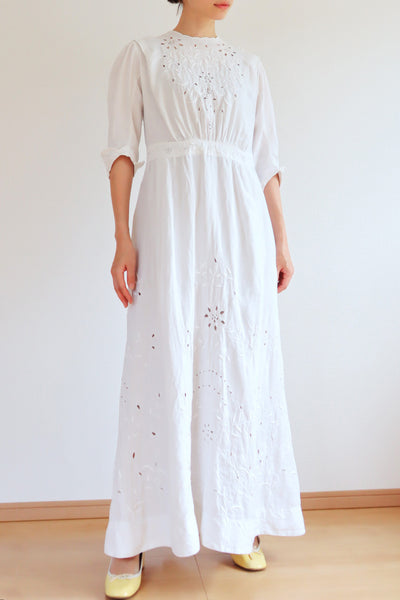 1900s Hand Embroidered White Linen Dress M