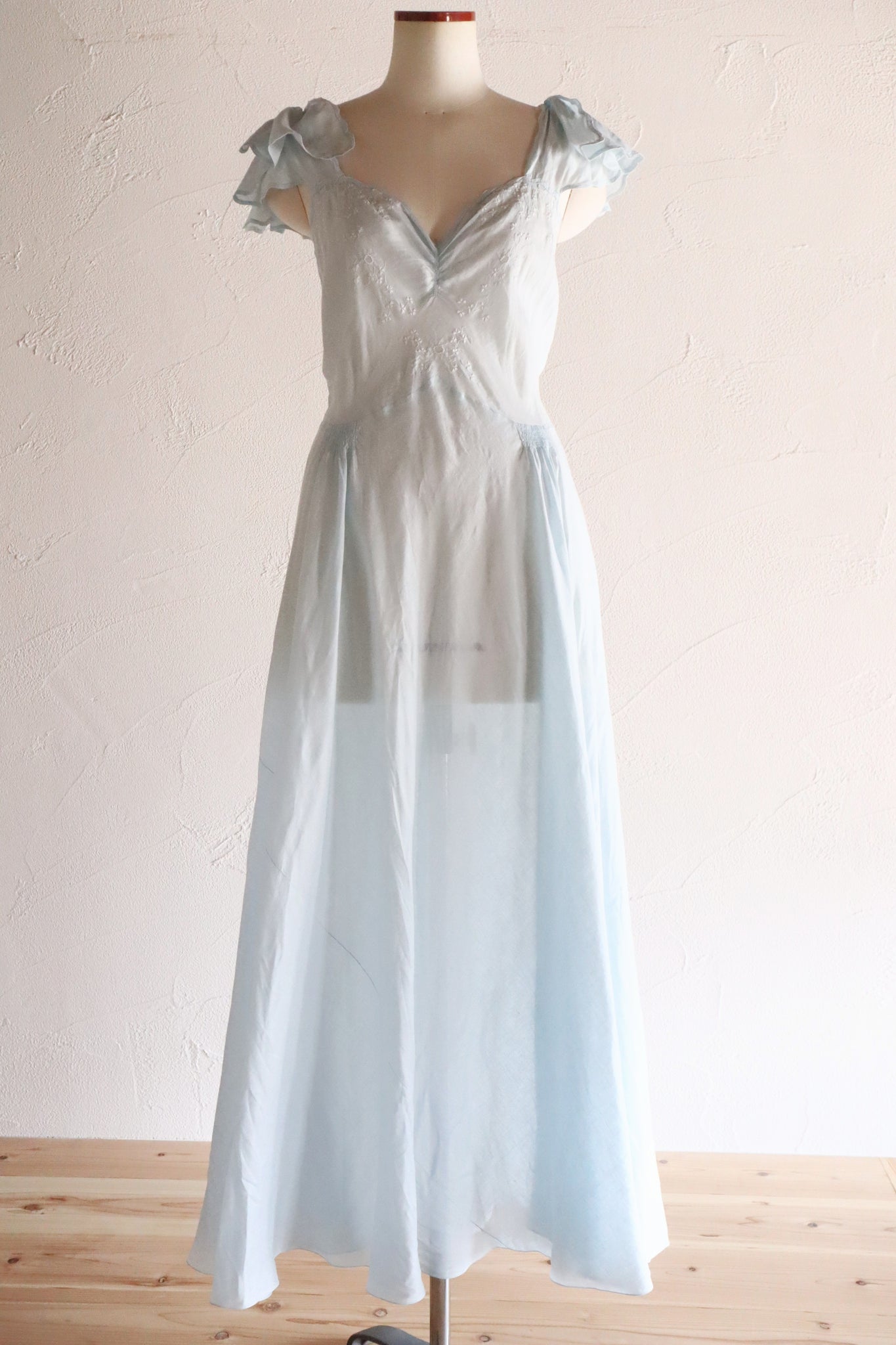 1940s Pale Blue Cotton Dress