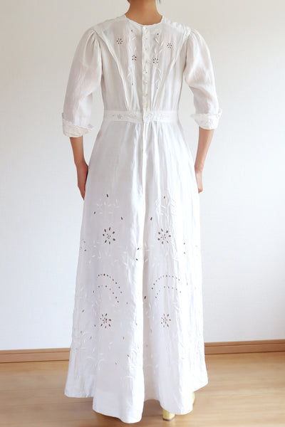 1900s Hand Embroidered White Linen Dress M