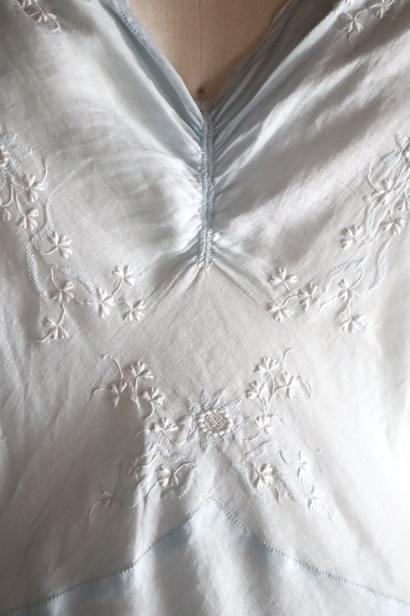 1940s Pale Blue Cotton Dress
