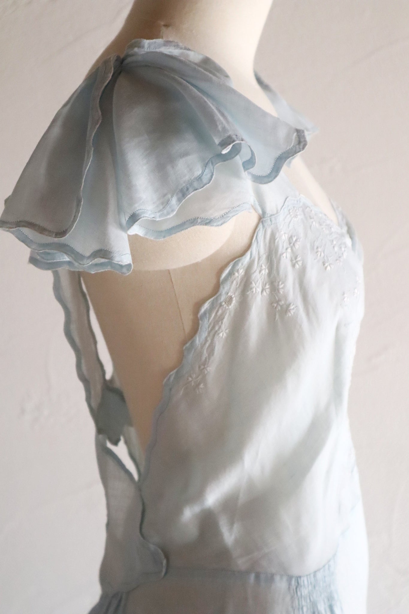 1940s Pale Blue Cotton Dress