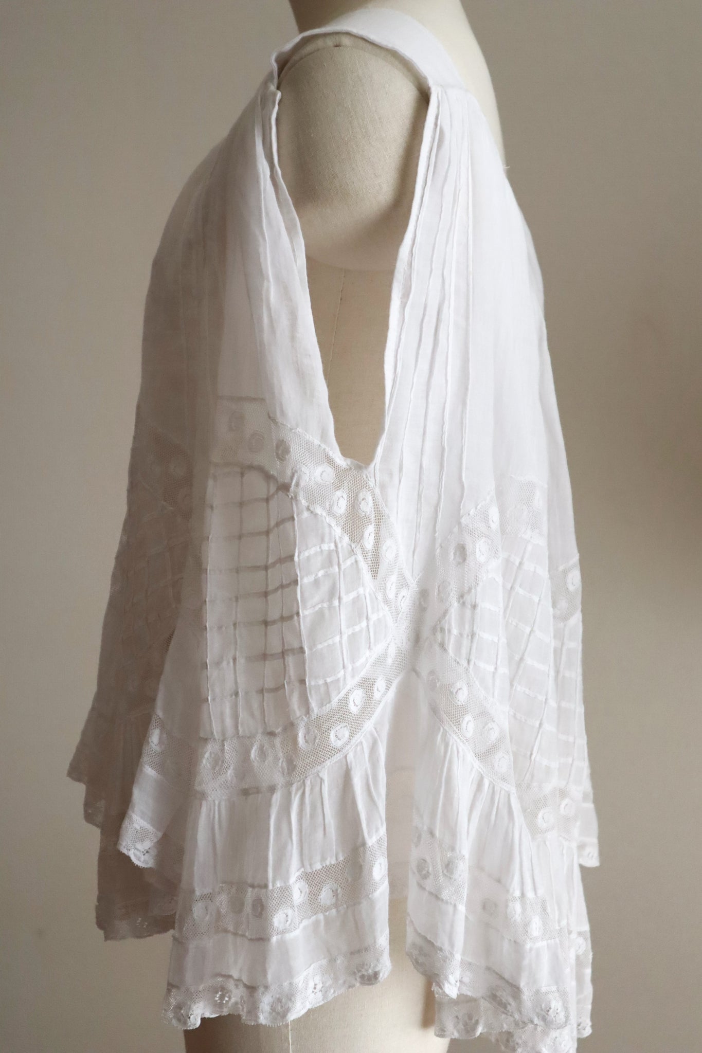 1910s French Antique Whitework Skirt Hem Reworked Top