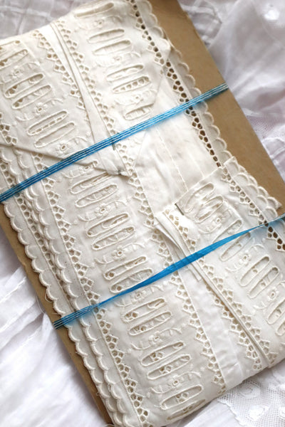 1920s–1930s French Deadstock Broderie Anglaise Lace Trim on Original Card