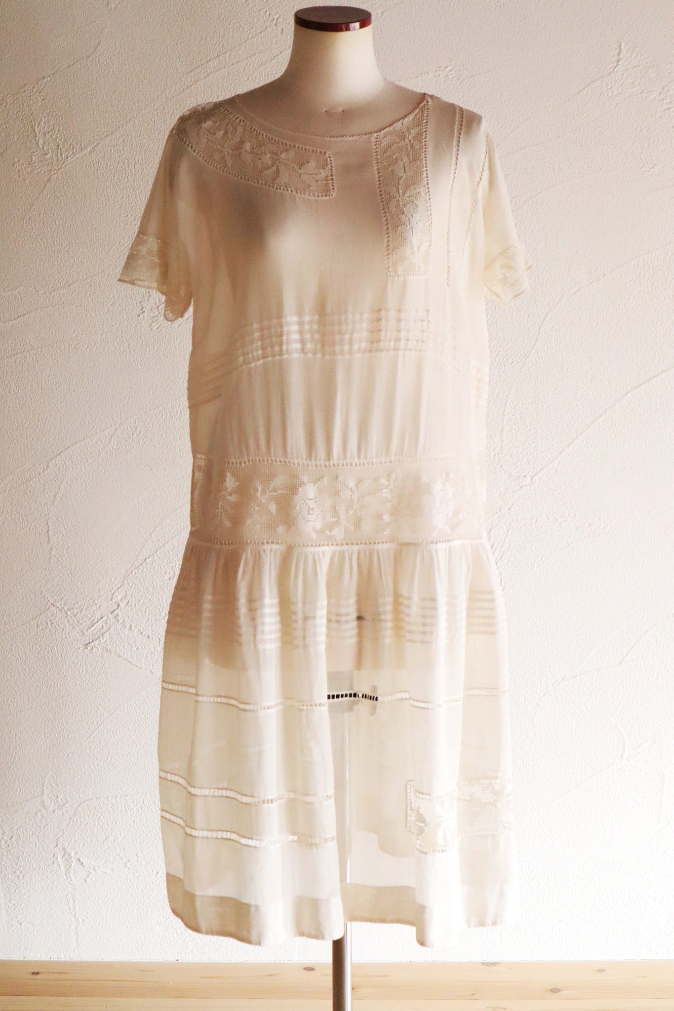 1920s Handwoven File Lace Insert Cotton Gauze Dress