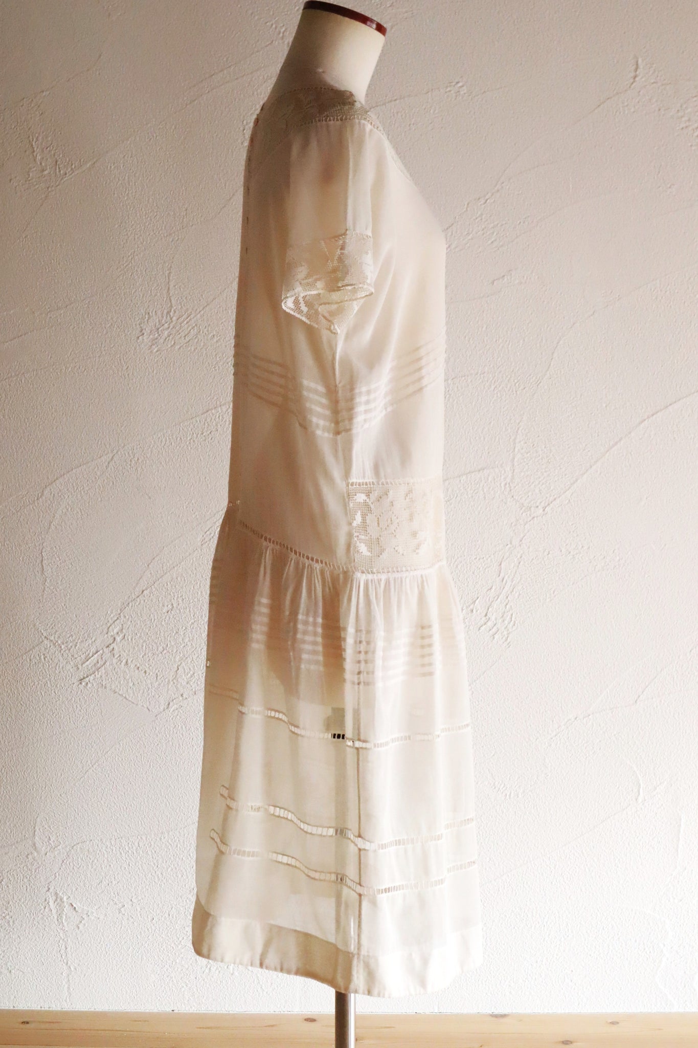 1920s Handwoven File Lace Insert Cotton Gauze Dress