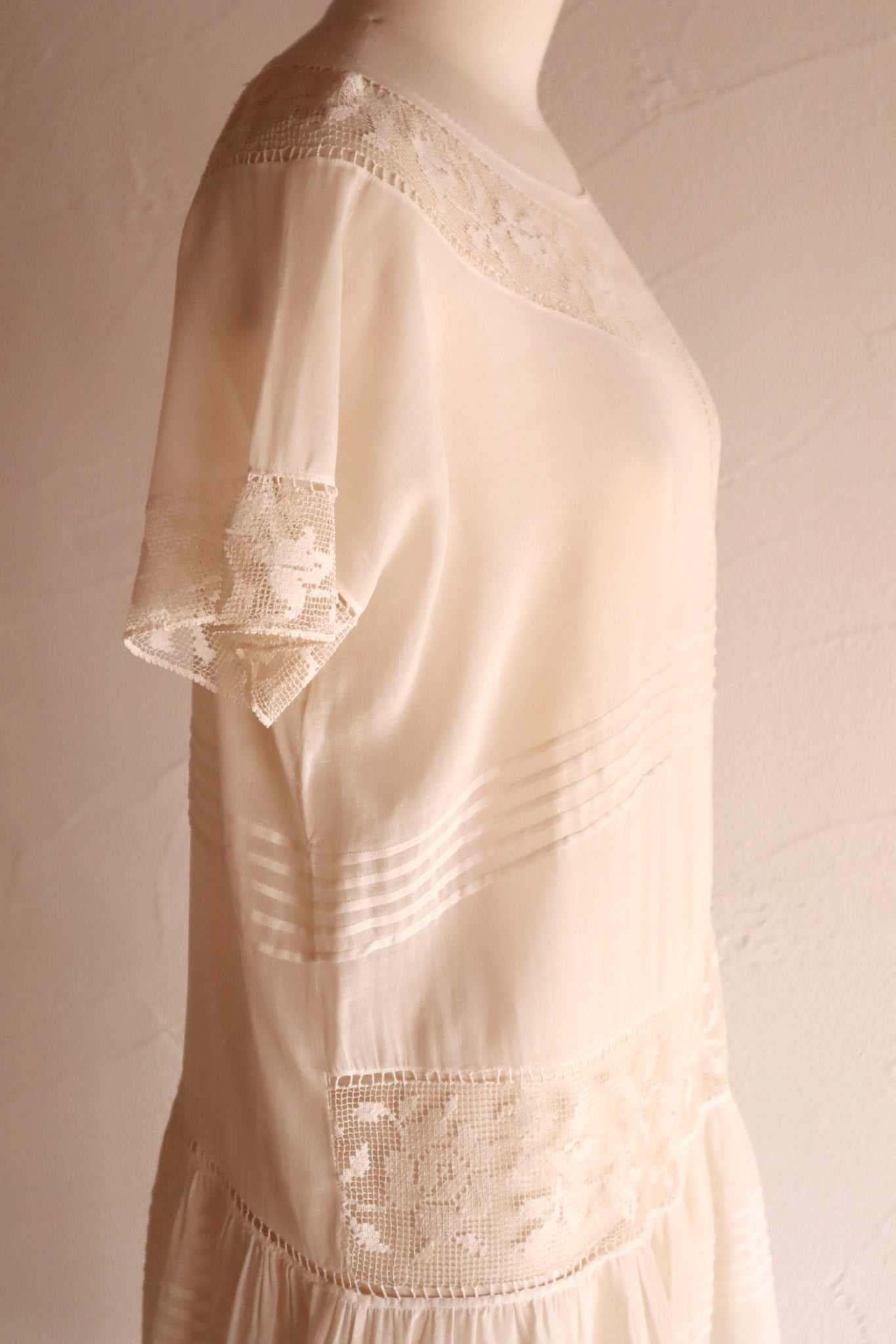 1920s Handwoven File Lace Insert Cotton Gauze Dress