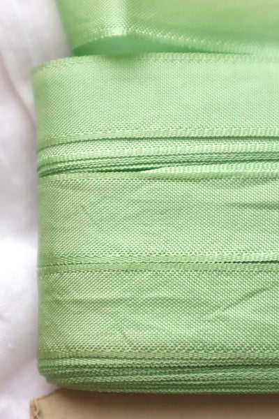 1940s–1950s French Deadstock Apple Green Rayonne Ribbon on Original Mercerie Card