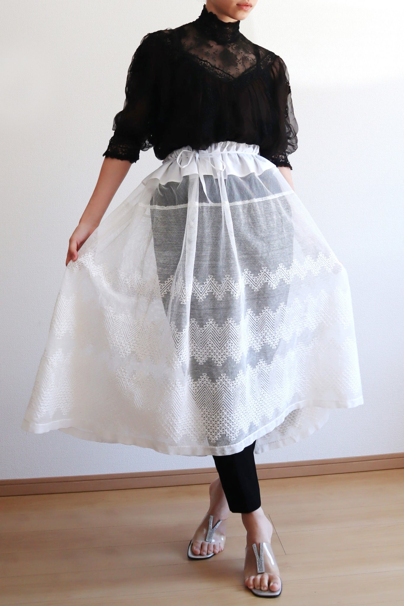 1900s Embroidered White Tulle Skirt – makky